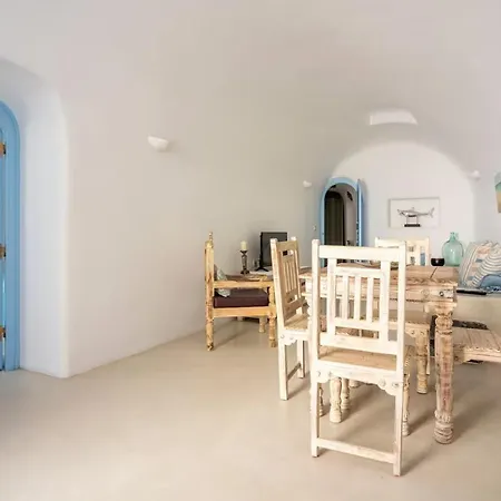 Traditional With Private Pool Holiday home Fira (Santorini)