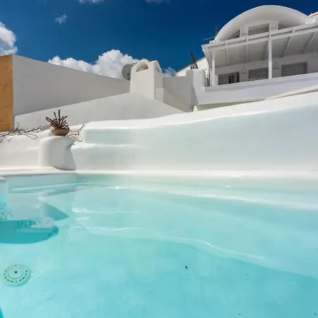 Traditional With Private Pool