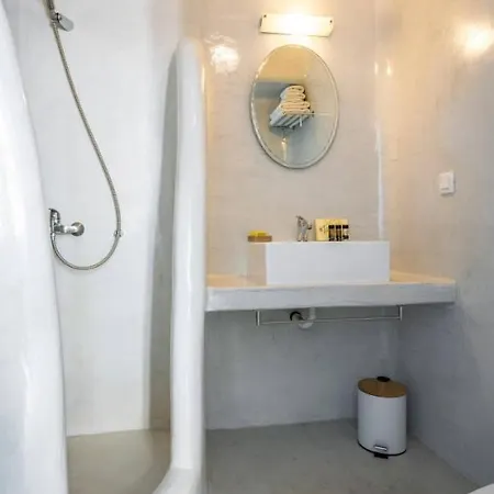 Traditional With Private Pool Holiday home